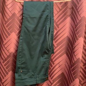 🛍 New York and Company Slim Leg Pant!